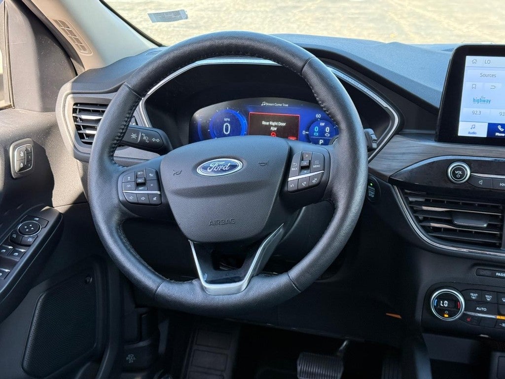 2020 Ford Escape Titanium Hybrid AWD