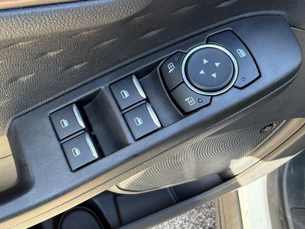 2020 Ford Escape Titanium Hybrid AWD