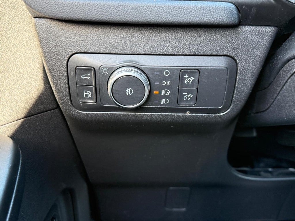 2020 Ford Escape Titanium Hybrid AWD