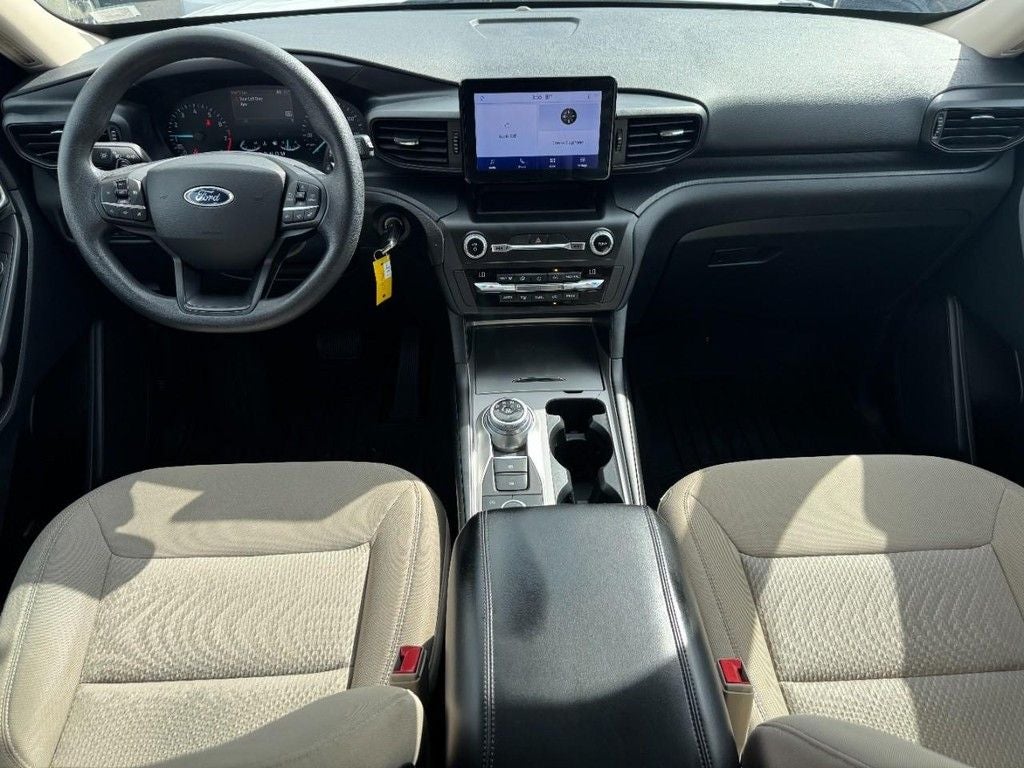 2020 Ford Explorer Base