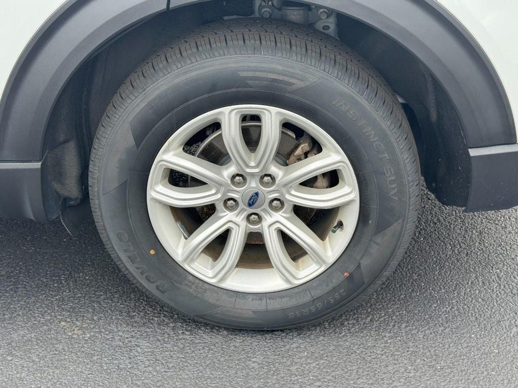 2020 Ford Explorer Base