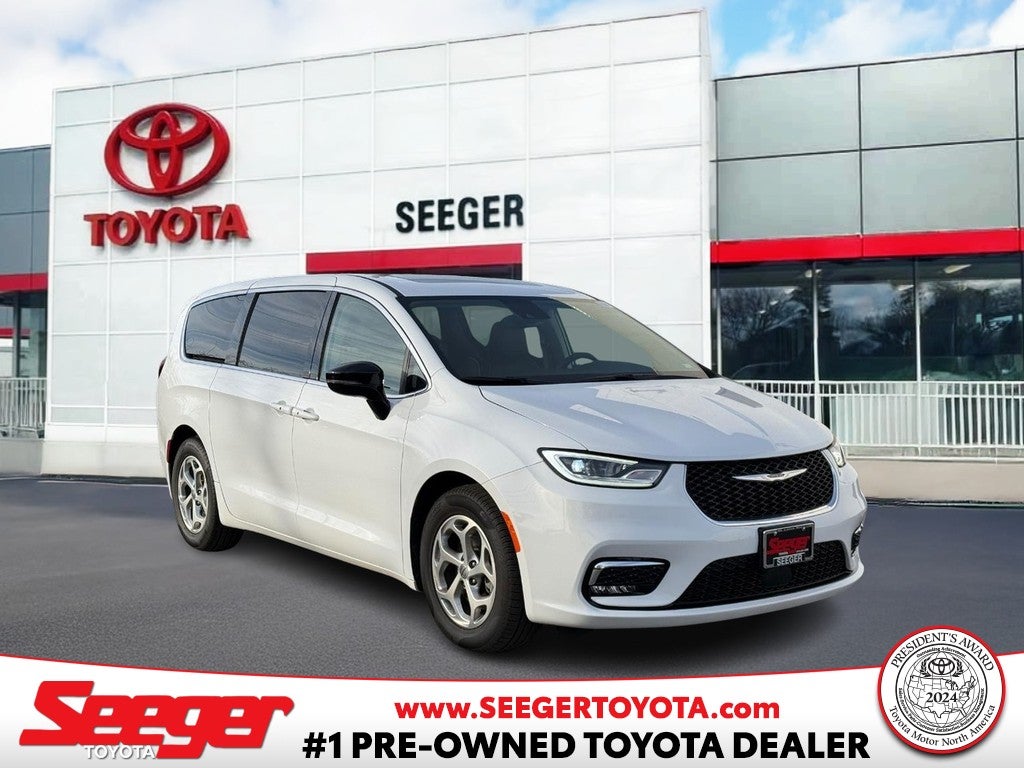 2024 Chrysler Pacifica Limited FWD