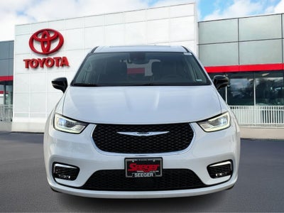 2024 Chrysler Pacifica Limited FWD