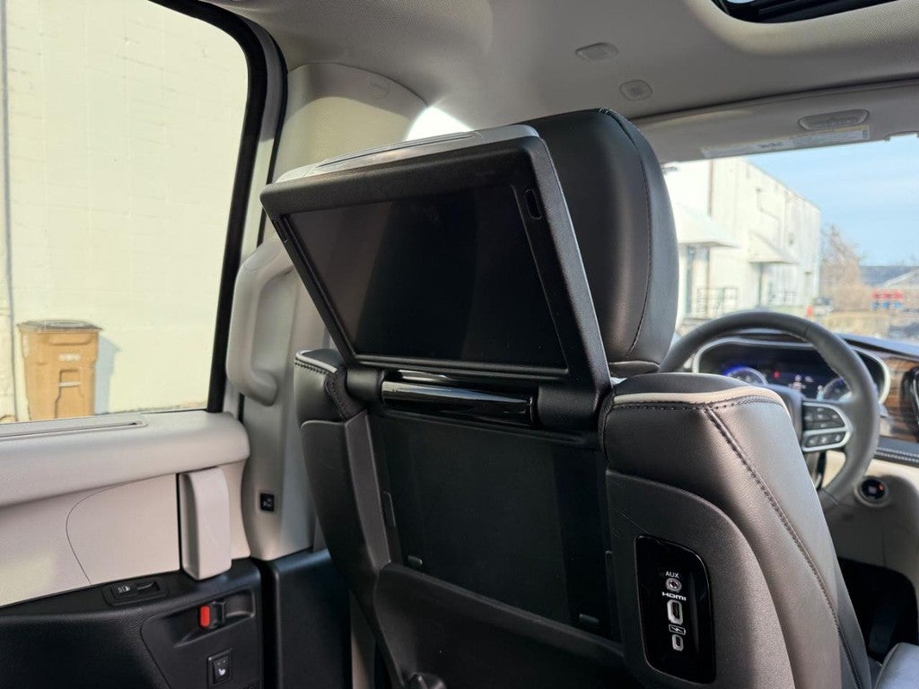 2024 Chrysler Pacifica Limited FWD