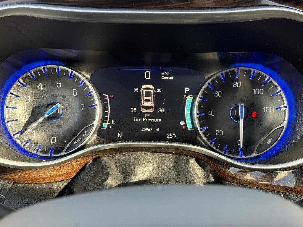 2024 Chrysler Pacifica Limited FWD