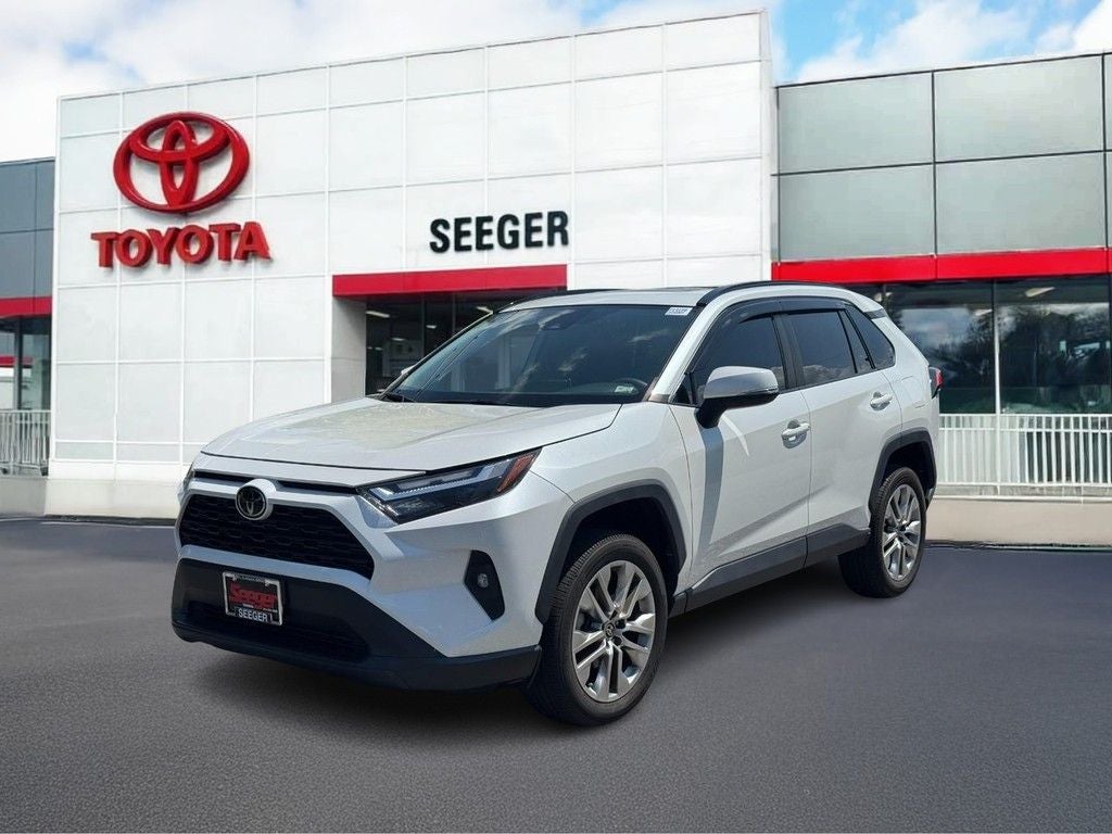 2023 Toyota RAV4 XLE Premium