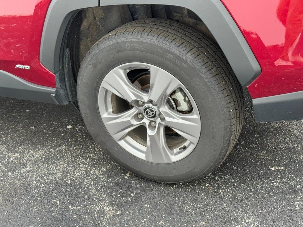 2025 Toyota RAV4 Hybrid LE AWD (Natl)