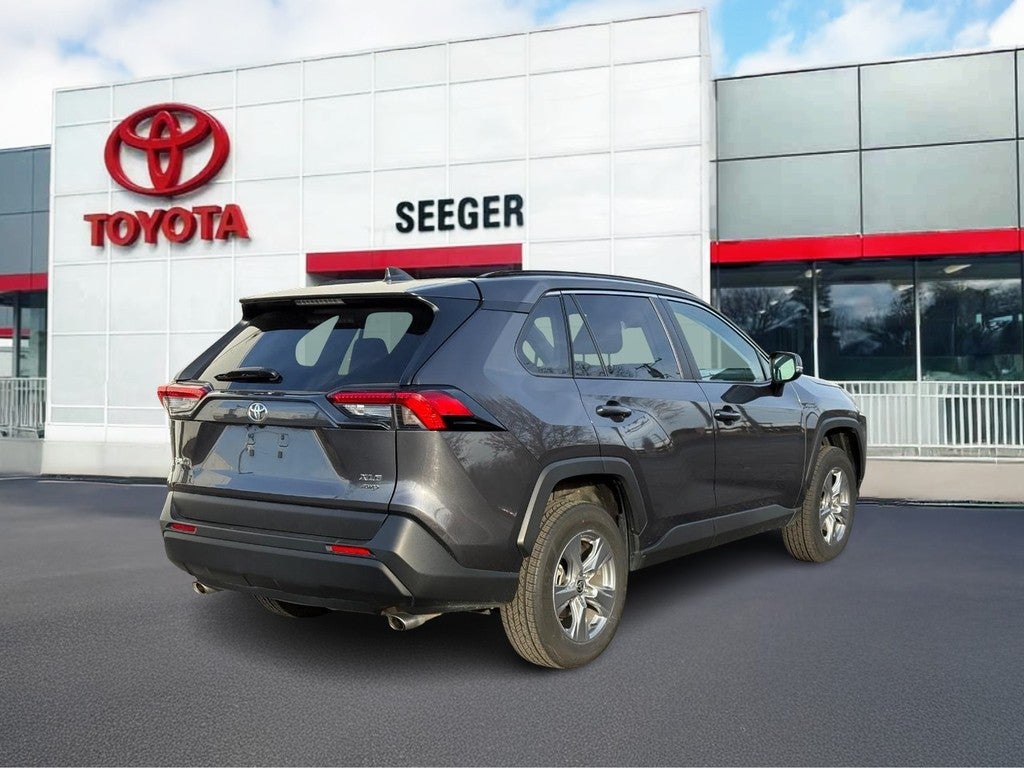 2025 Toyota RAV4 XLE AWD (Natl)