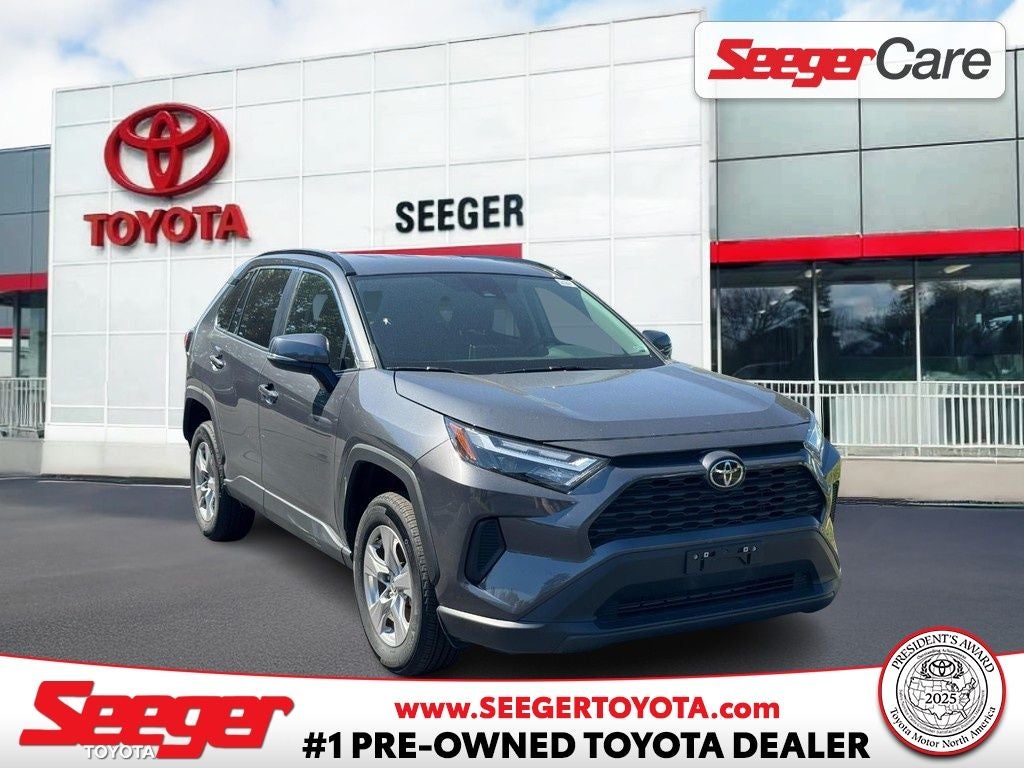 2025 Toyota RAV4 XLE