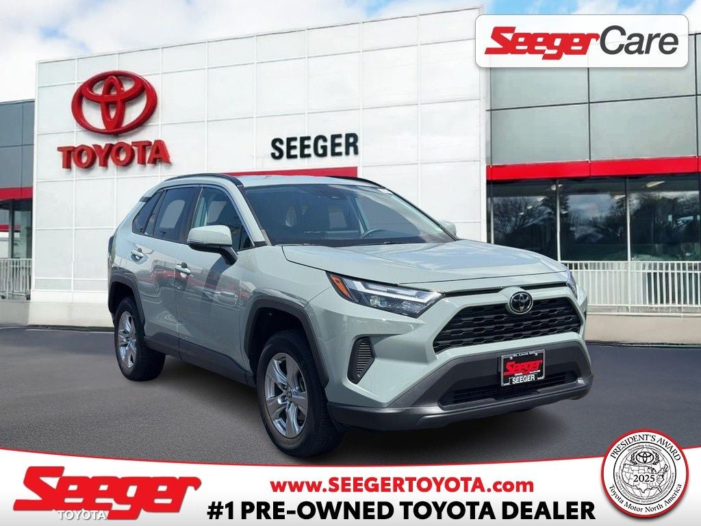 2022 Toyota RAV4 XLE