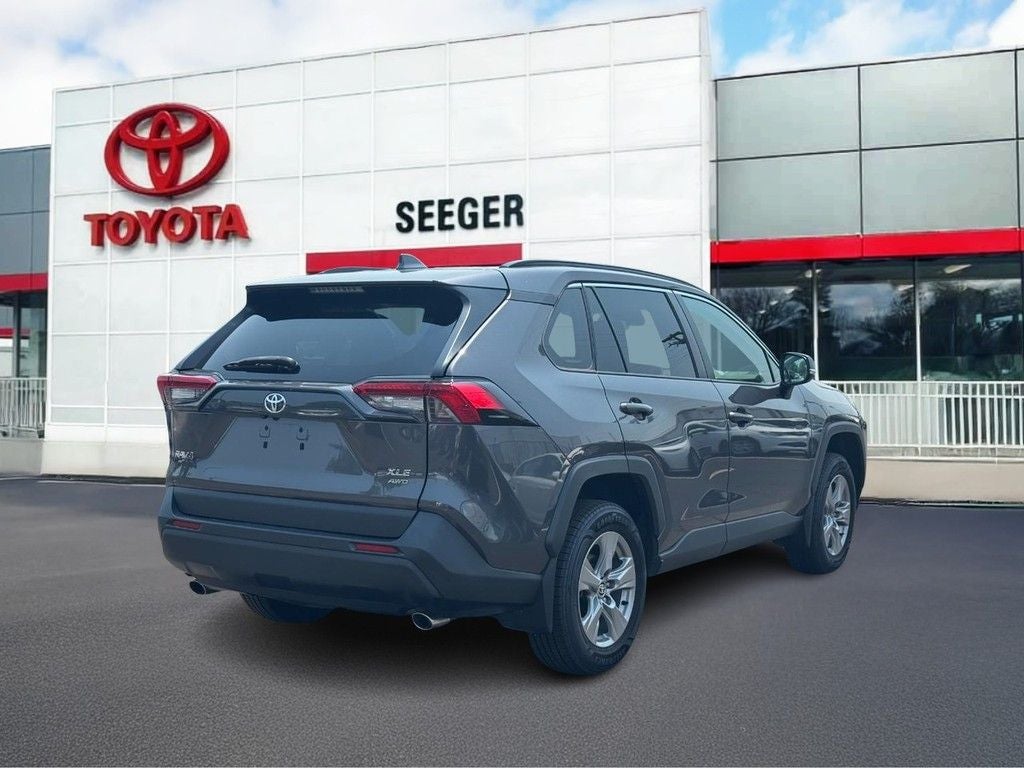 2024 Toyota RAV4 XLE