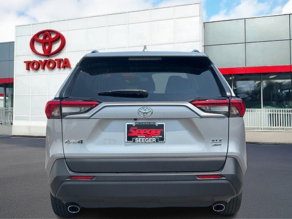 2025 Toyota RAV4 XLE
