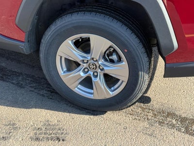 2025 Toyota RAV4 XLE AWD (Natl)