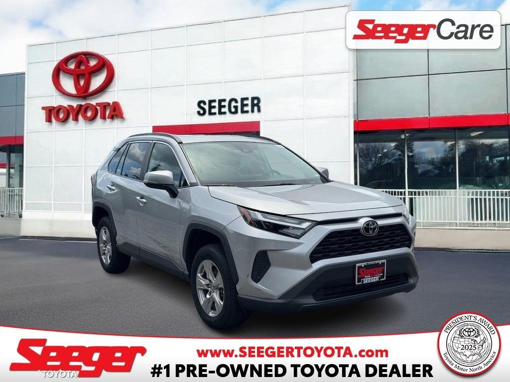 2025 Toyota RAV4 XLE
