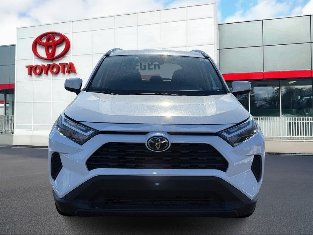 2025 Toyota RAV4 XLE FWD (Natl)