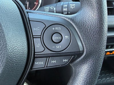 2025 Toyota RAV4 XLE FWD (Natl)