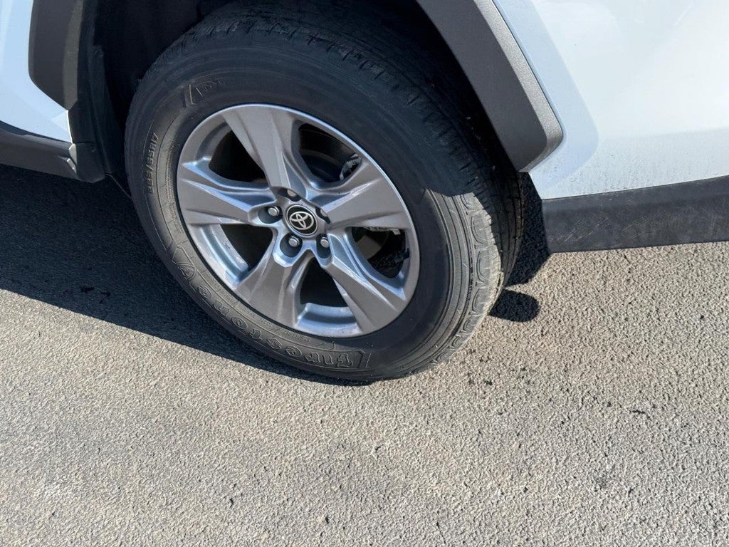 2025 Toyota RAV4 XLE FWD (Natl)