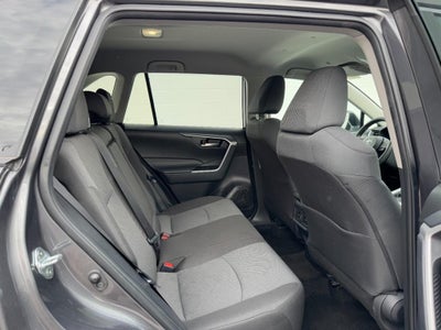 2025 Toyota RAV4 XLE FWD (Natl)