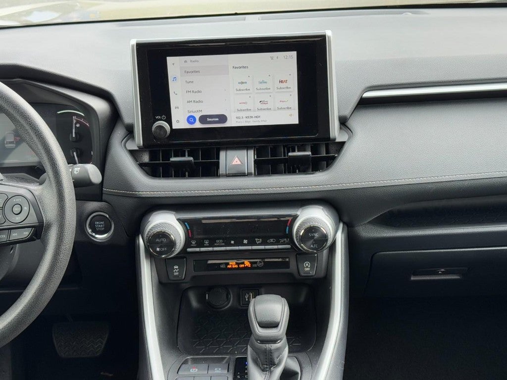 2025 Toyota RAV4 XLE FWD (Natl)