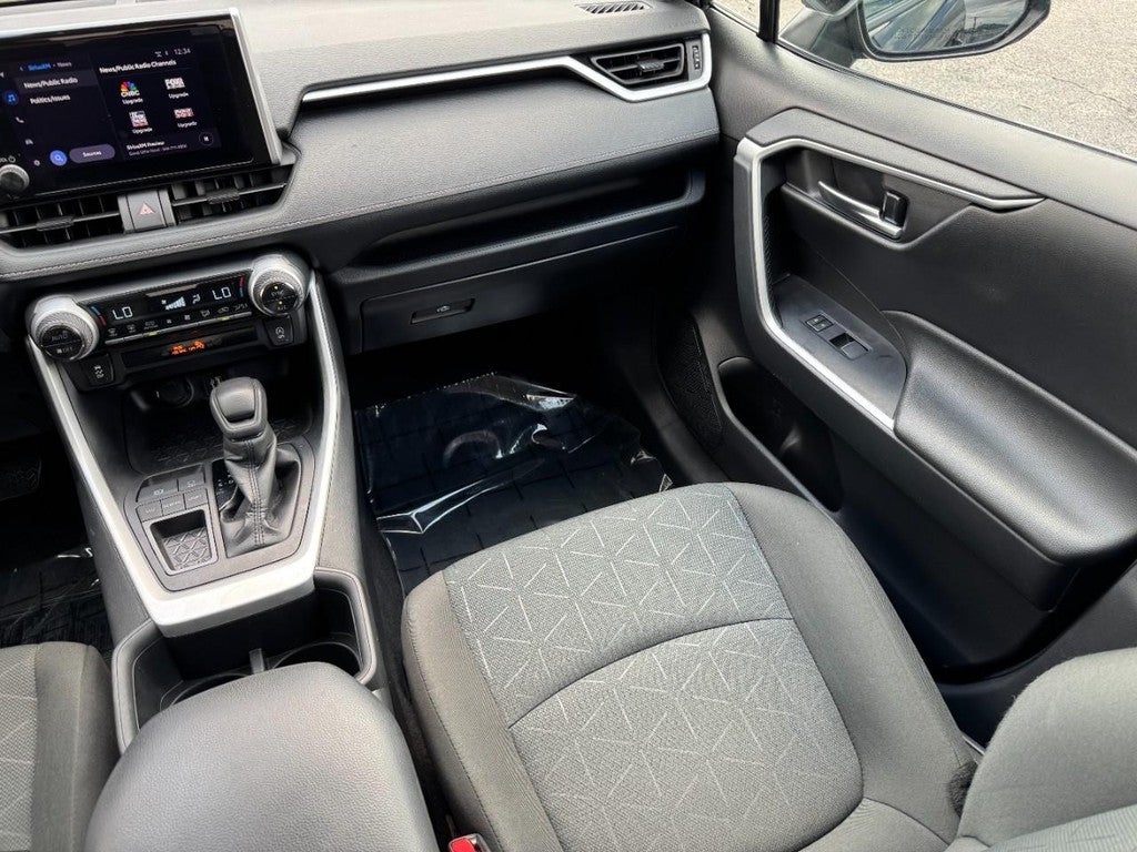 2024 Toyota RAV4 XLE FWD (Natl)