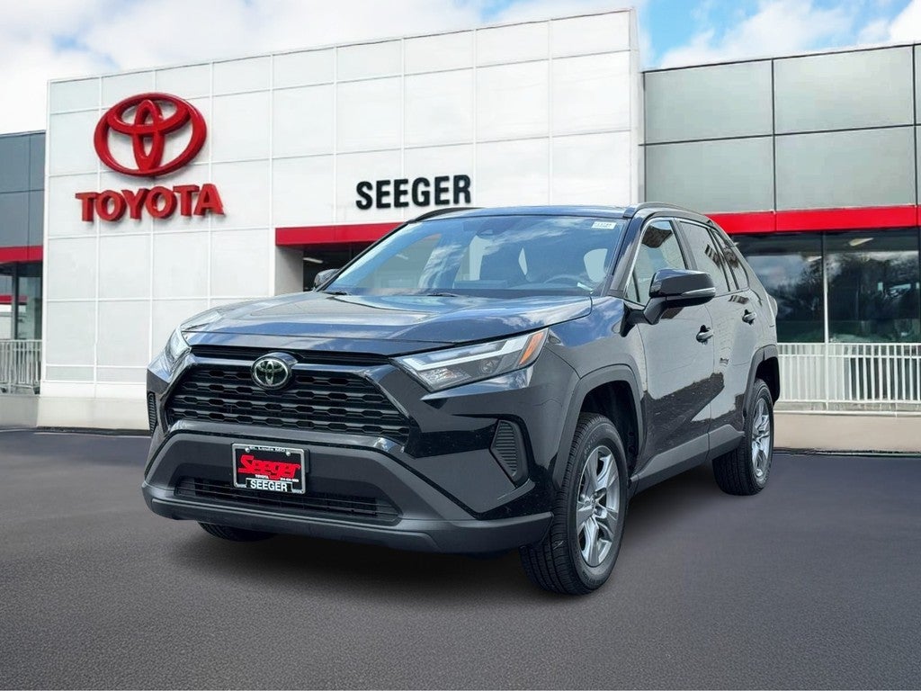2024 Toyota RAV4 XLE FWD (Natl)