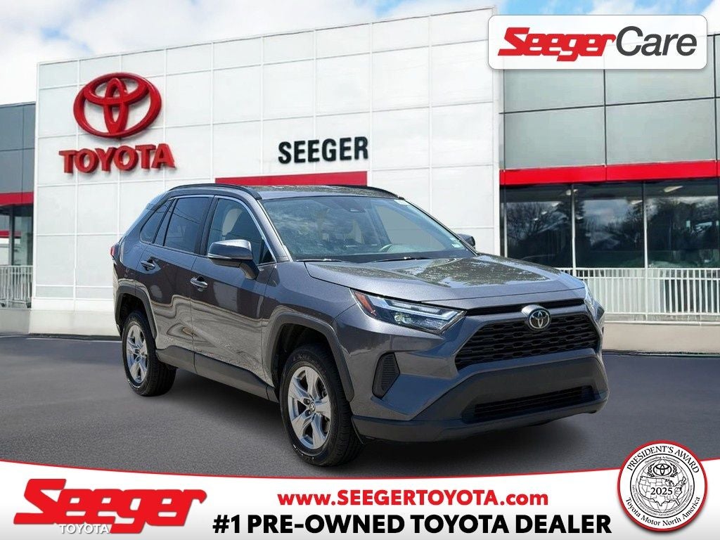 2025 Toyota RAV4 XLE