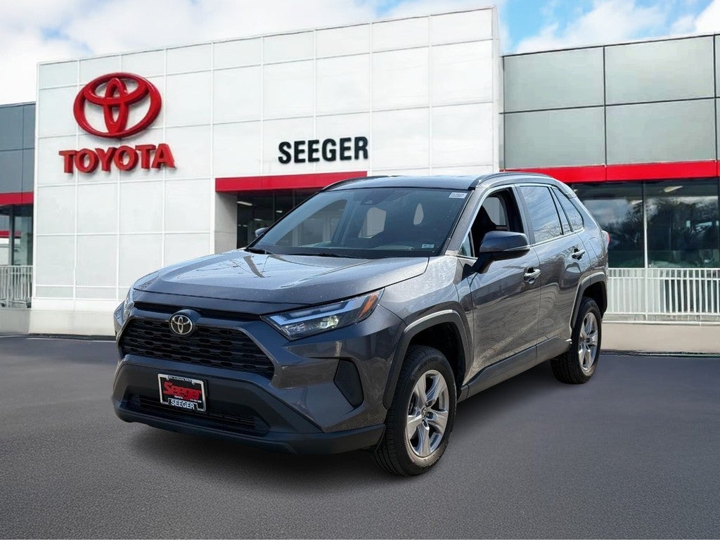 2024 Toyota RAV4 XLE FWD (Natl)