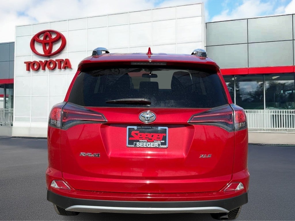 2016 Toyota RAV4 FWD 4dr XLE (Natl)