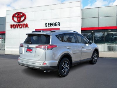 2016 Toyota RAV4 FWD 4dr LE (Natl)