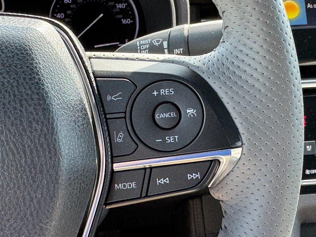 2019 Toyota Avalon Hybrid Limited