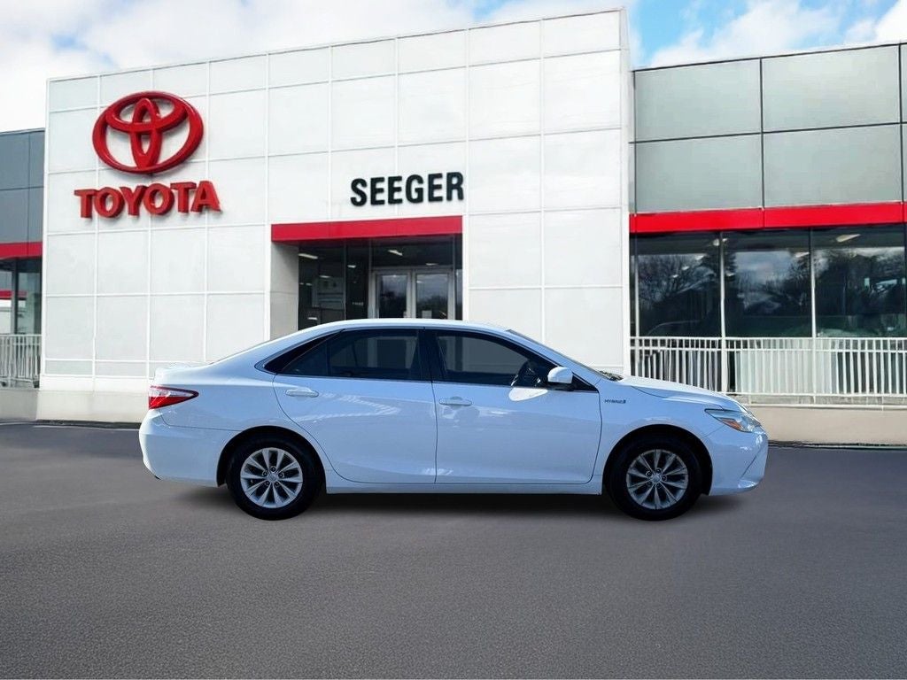 2017 Toyota Camry Hybrid Base