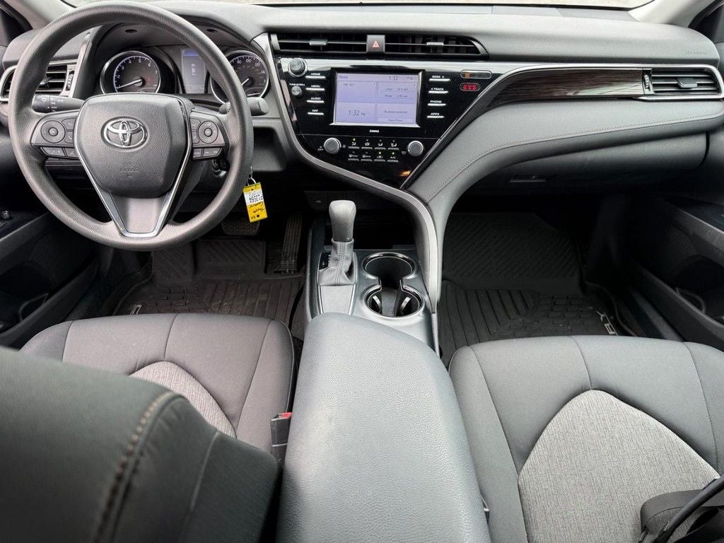 2020 Toyota CAMRY LE