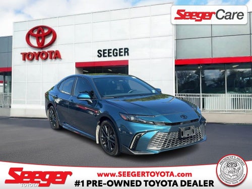 2025 Toyota Camry SE