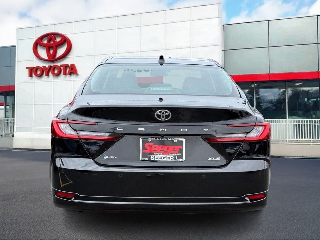 2025 Toyota CAMRY XLE