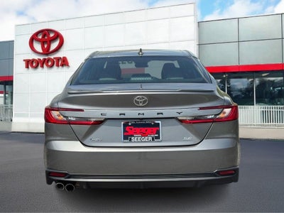 2025 Toyota Camry SE