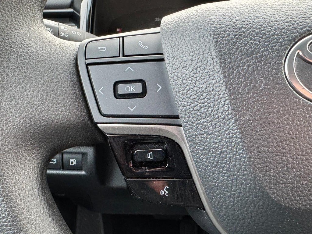 2025 Toyota Camry (Natl)