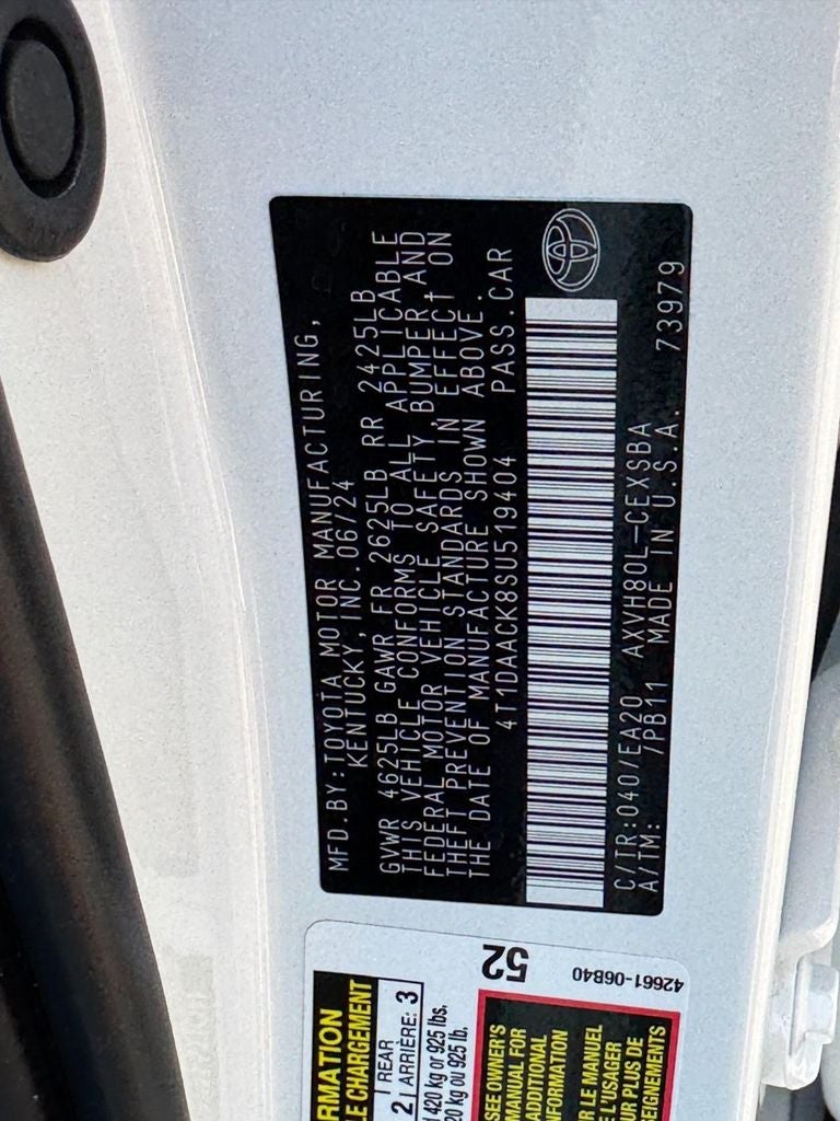 2025 Toyota Camry SE