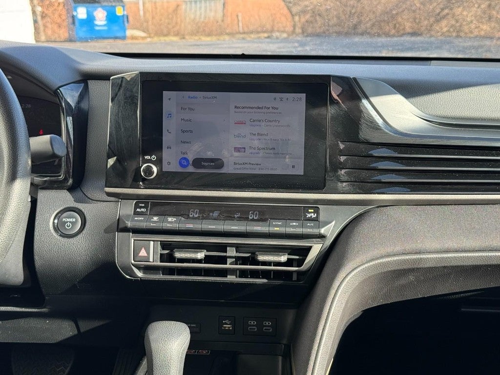 2025 Toyota Camry (Natl)