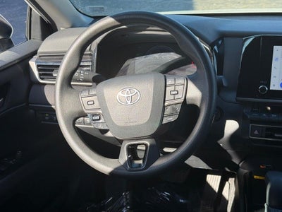 2025 Toyota CAMRY LE