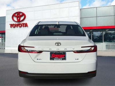 2025 Toyota CAMRY LE