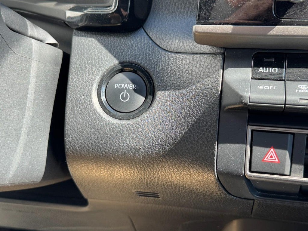 2025 Toyota Camry (Natl)