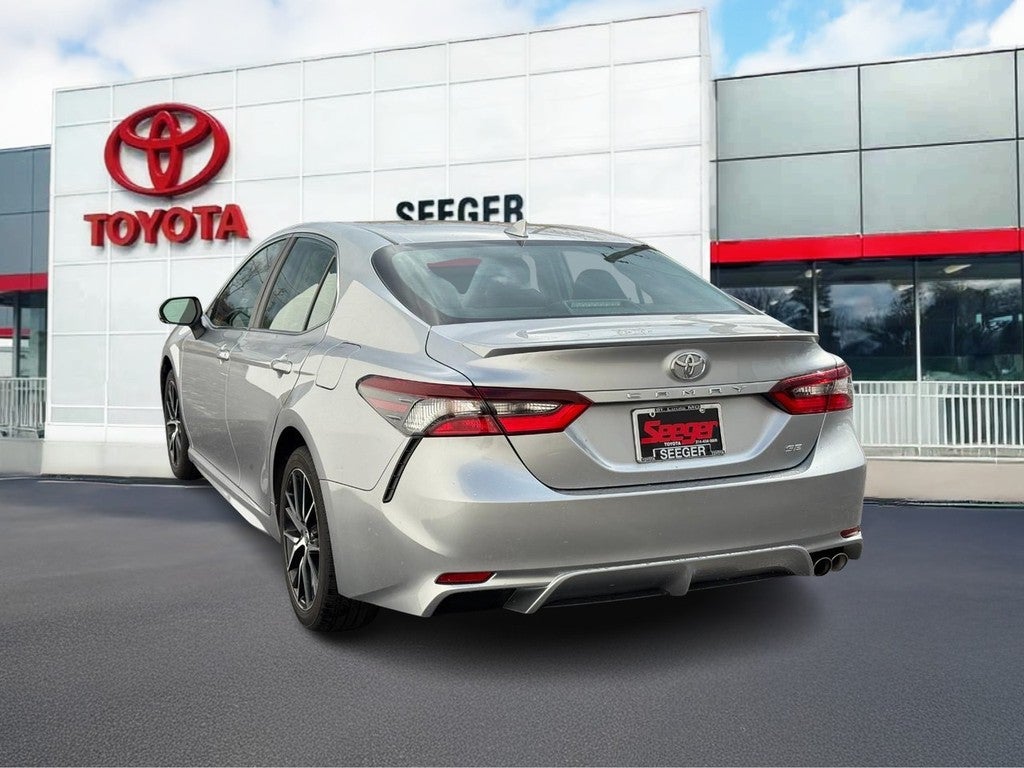 2023 Toyota Camry SE (Natl)
