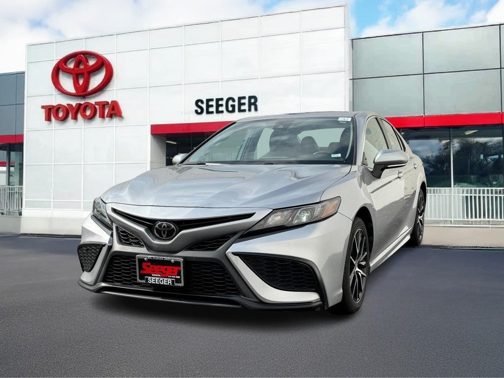 2023 Toyota Camry SE (Natl)