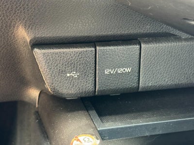 2023 Toyota Camry SE (Natl)