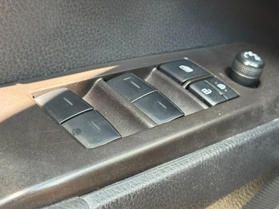 2023 Toyota Camry SE (Natl)