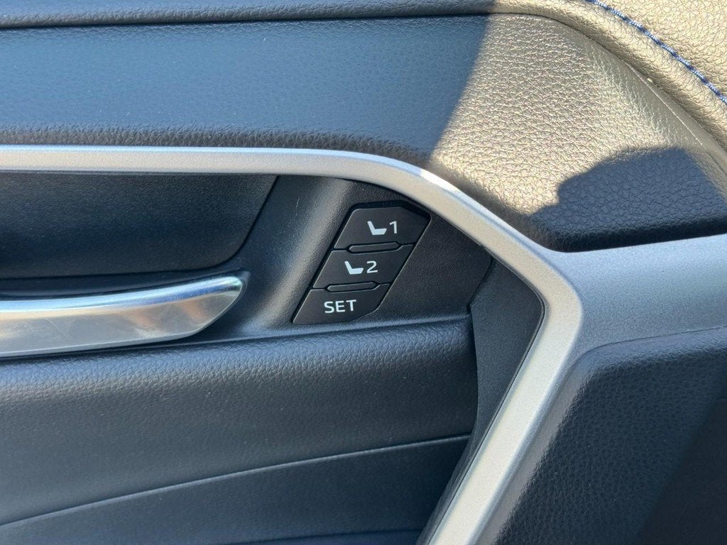 2022 Toyota RAV4 Hybrid XSE