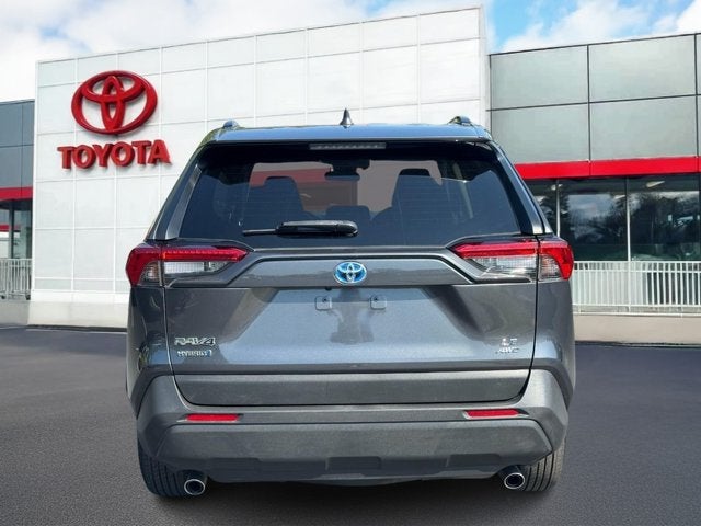 2020 Toyota RAV4 LE