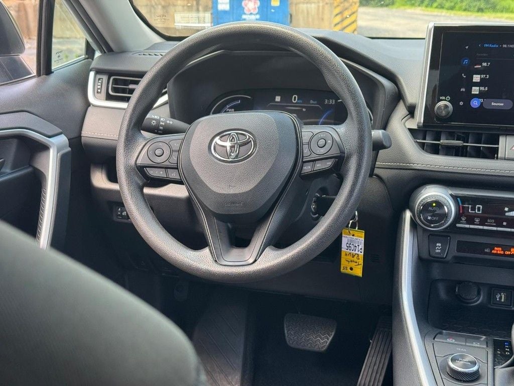 2025 Toyota RAV4 Hybrid LE