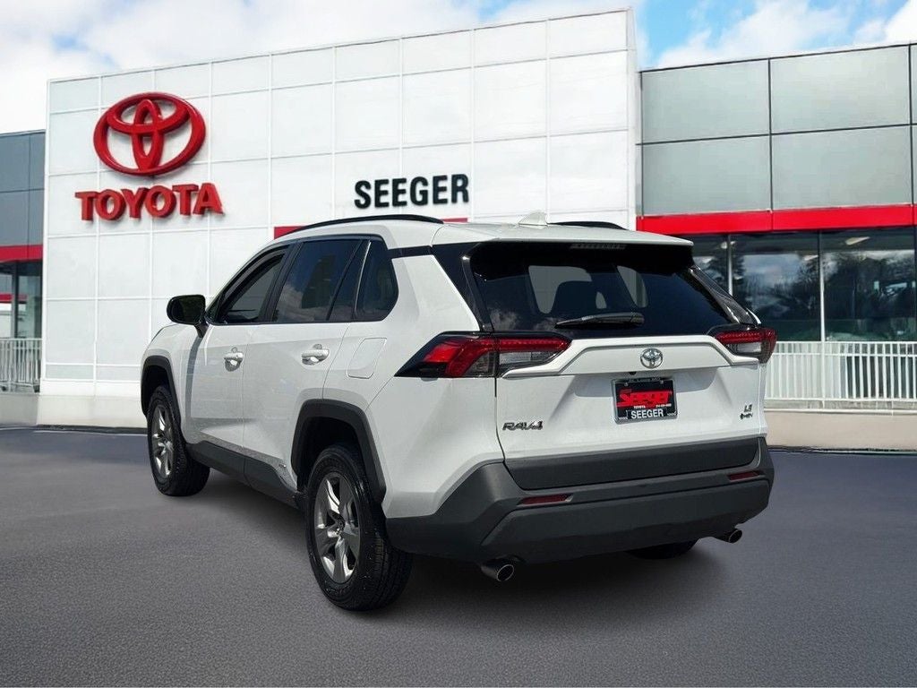 2025 Toyota RAV4 Hybrid LE