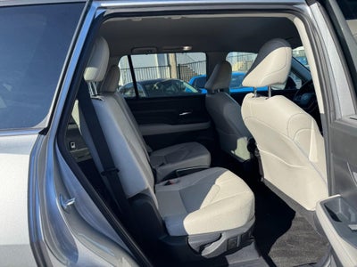 2025 Toyota Grand Highlander FWD (Natl)